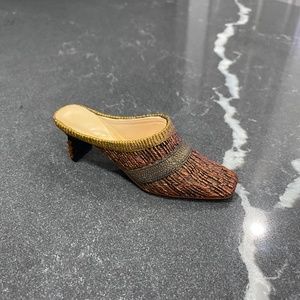 Just the Right Shoe "Pretty Penny"